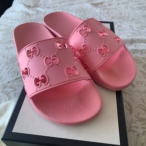 GUCCI SLIDES- SIZE 39/ WOMENS 9